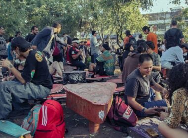 Young Tapatíos gather at Revolution Park to socialize