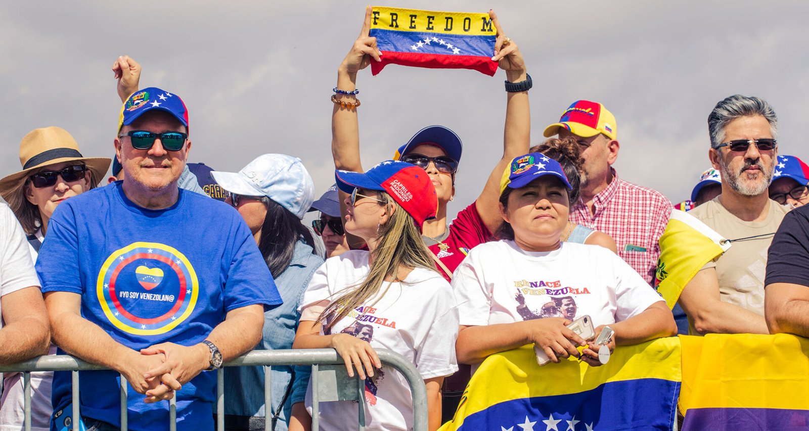 Venezuelan expats gathered behind barricades